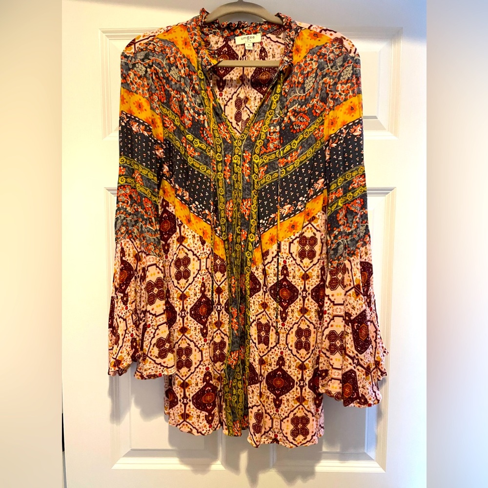 Ladies Umgee tunic / dress size medium blue red yellow light pink long sleeve